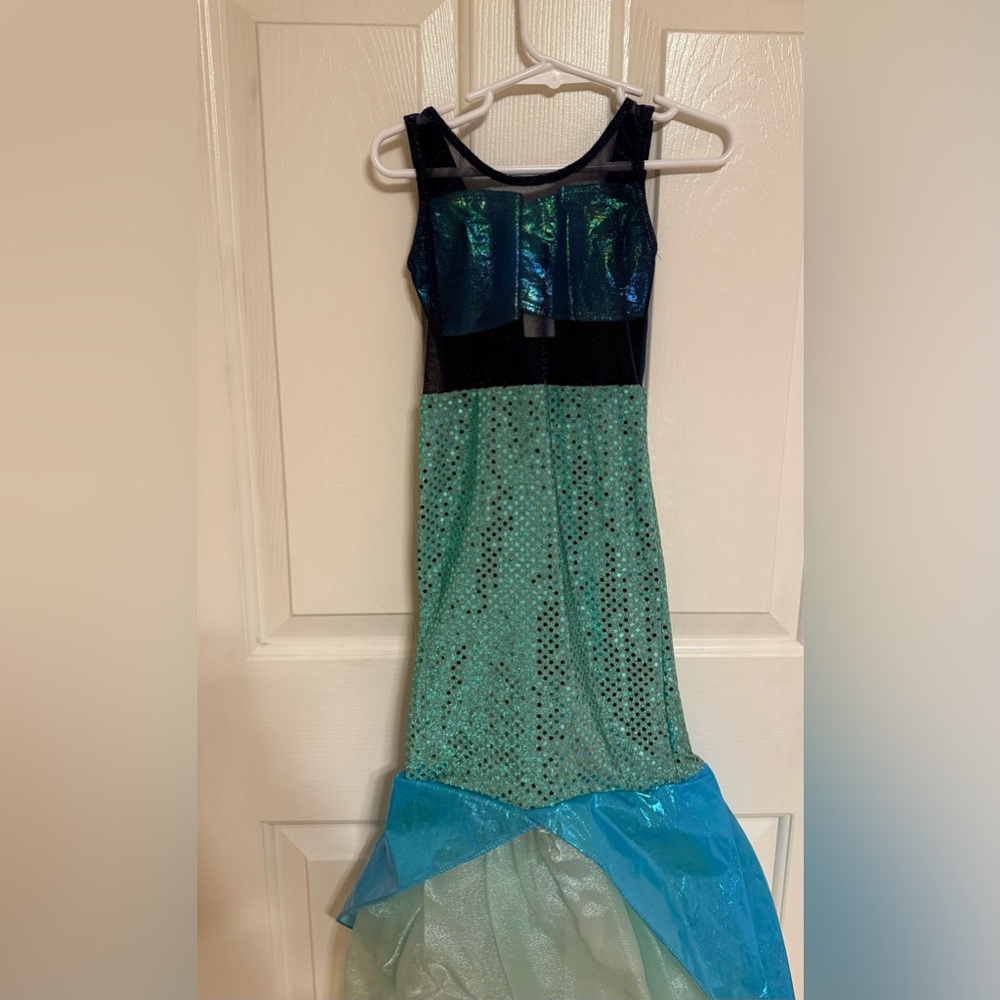 Girls costume mermaid